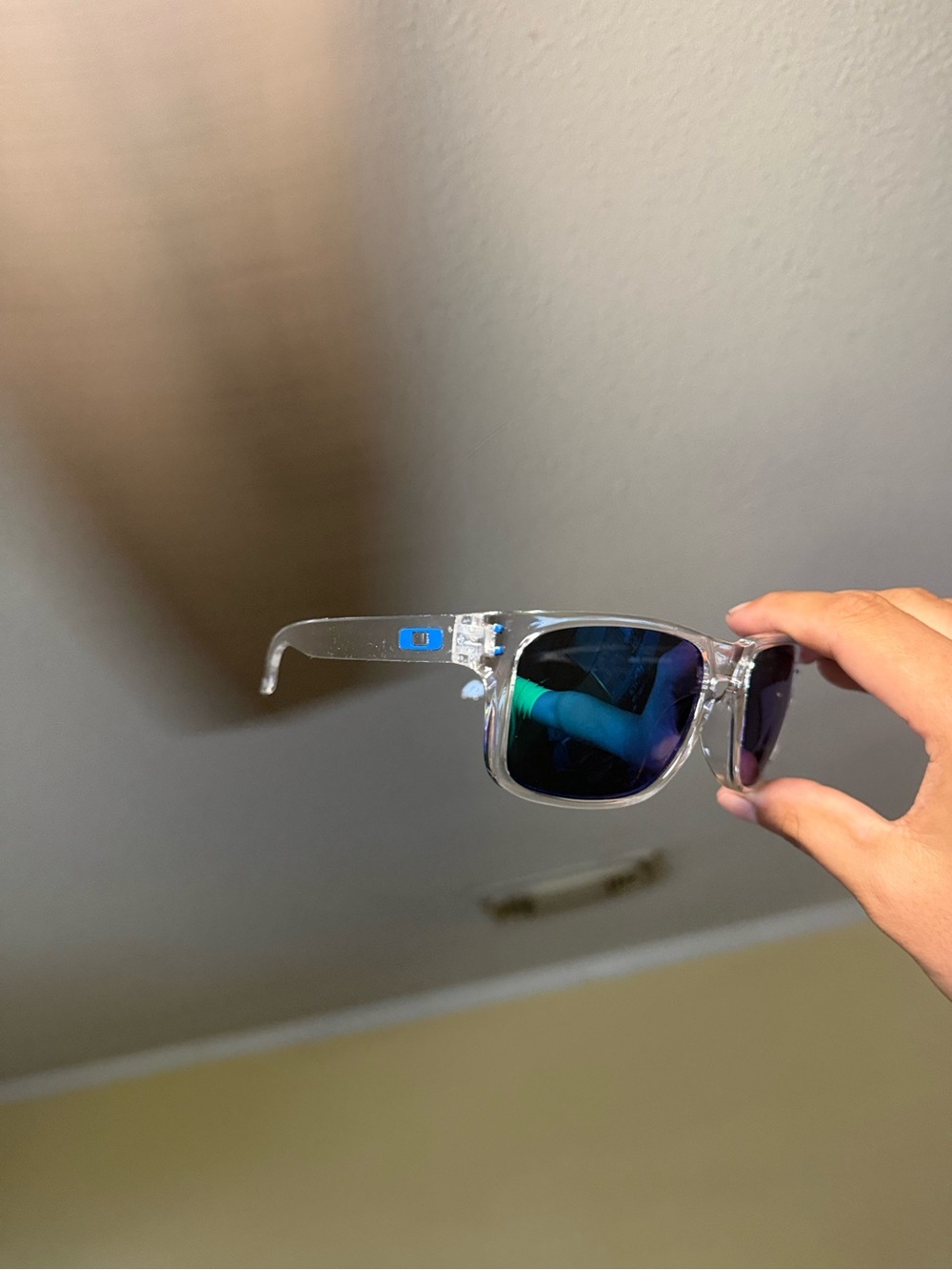 Clear Frame Sunglasses with Blue Mirrored Lenses oaks